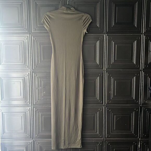 Fashion nova maxi dress - Picture 2 of 4